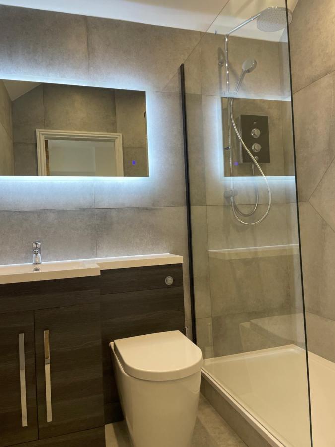 Glasgow Airport Apartments Пейсли Экстерьер фото