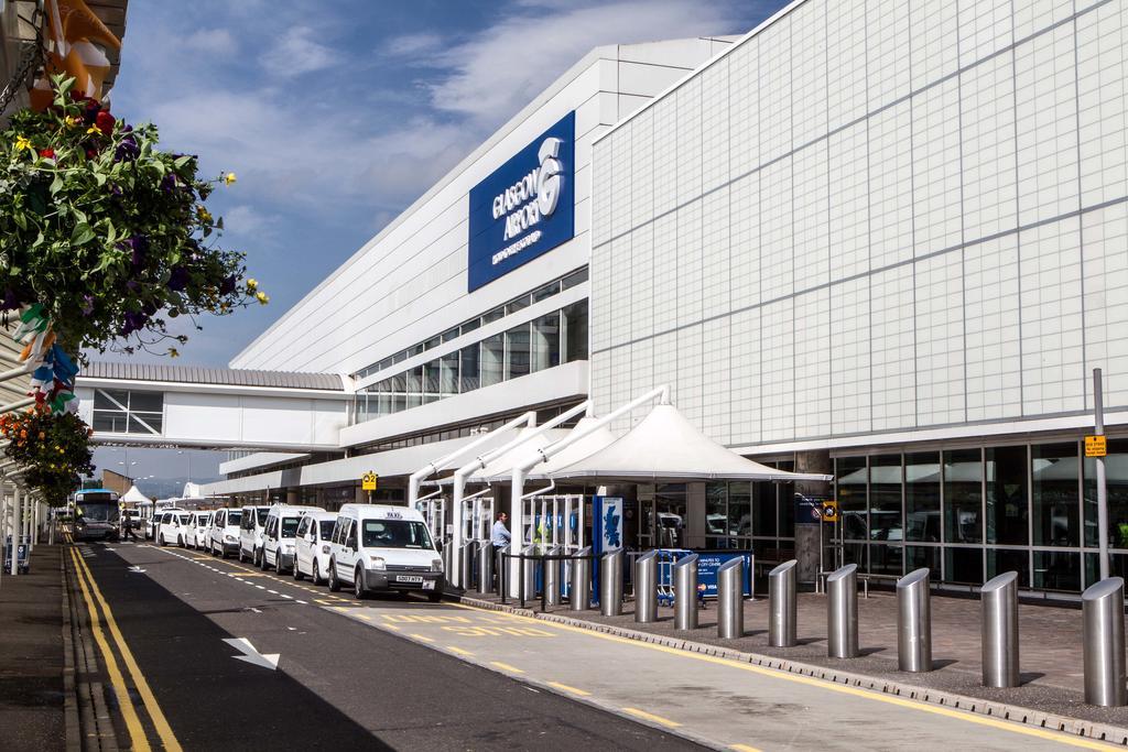 Glasgow Airport Apartments Пейсли Экстерьер фото
